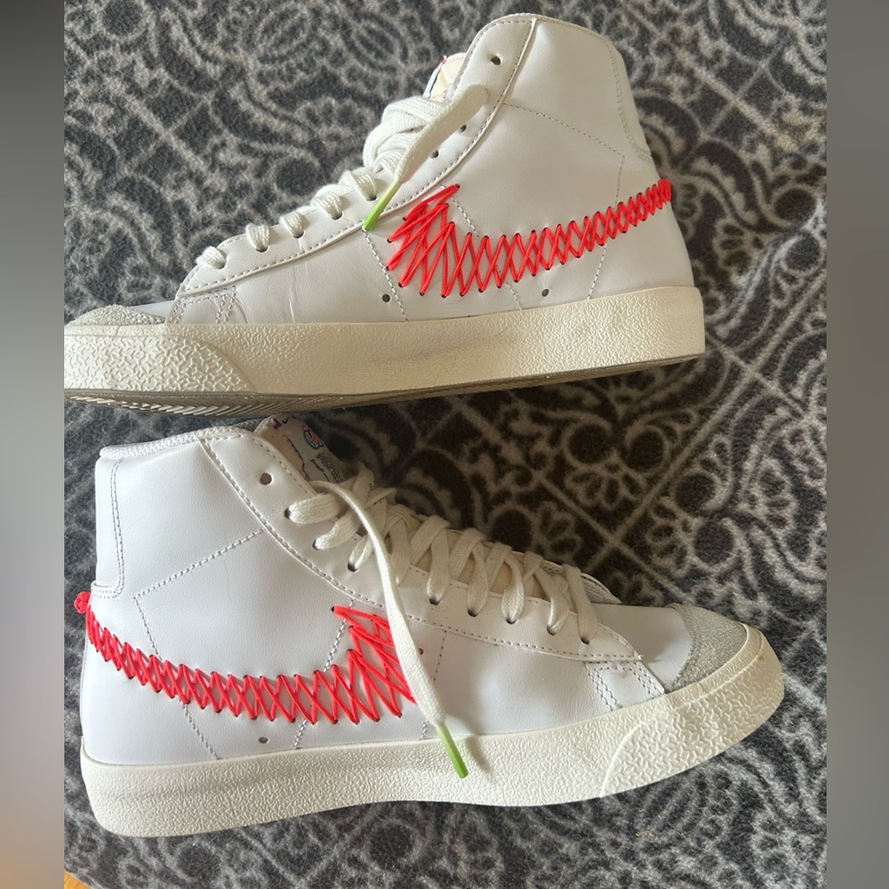 Nike Blazer Mid 77 Vintage
Zig Zag (GS)
